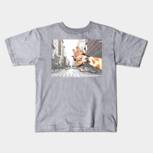 Selfie Giraffe in New York Kids T-Shirt